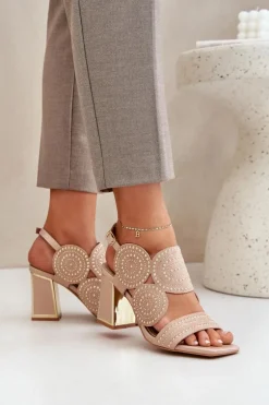 Zdobione Sandały Na Słupku Ciemnobeżowe Delariona