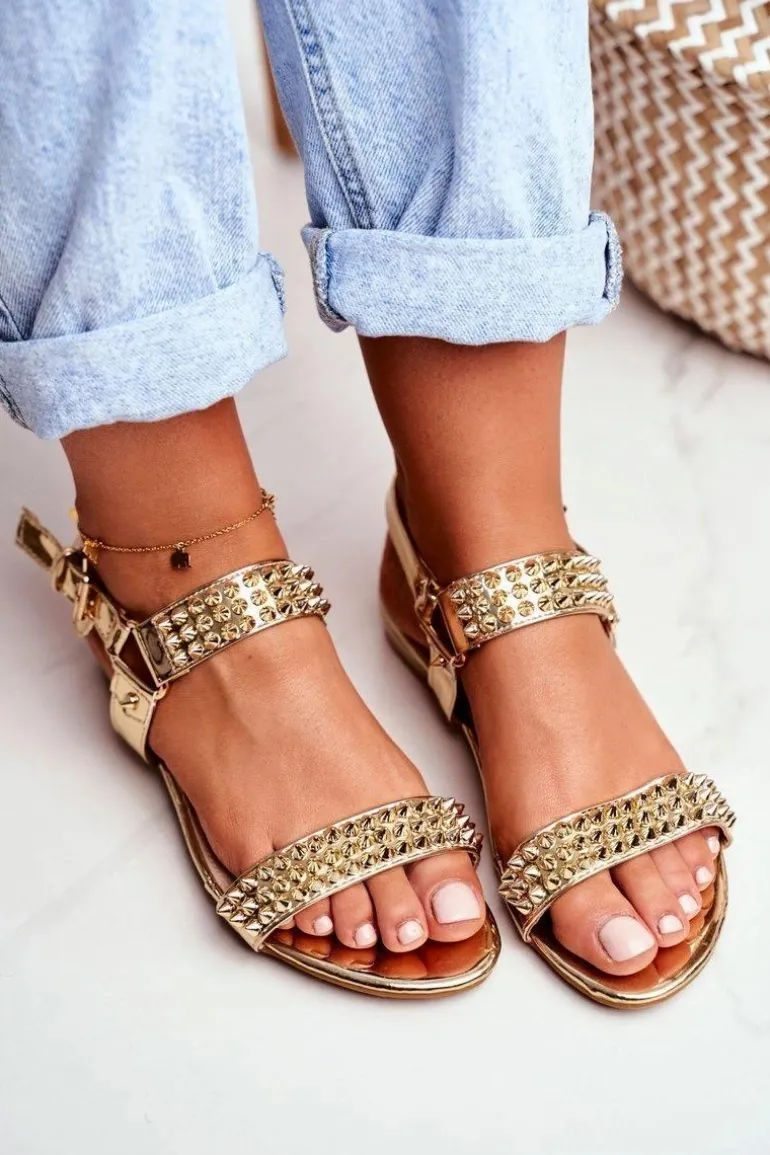 Złote Damskie Płaskie Sandałki Lu Boo Z Ćwiekami Aldona